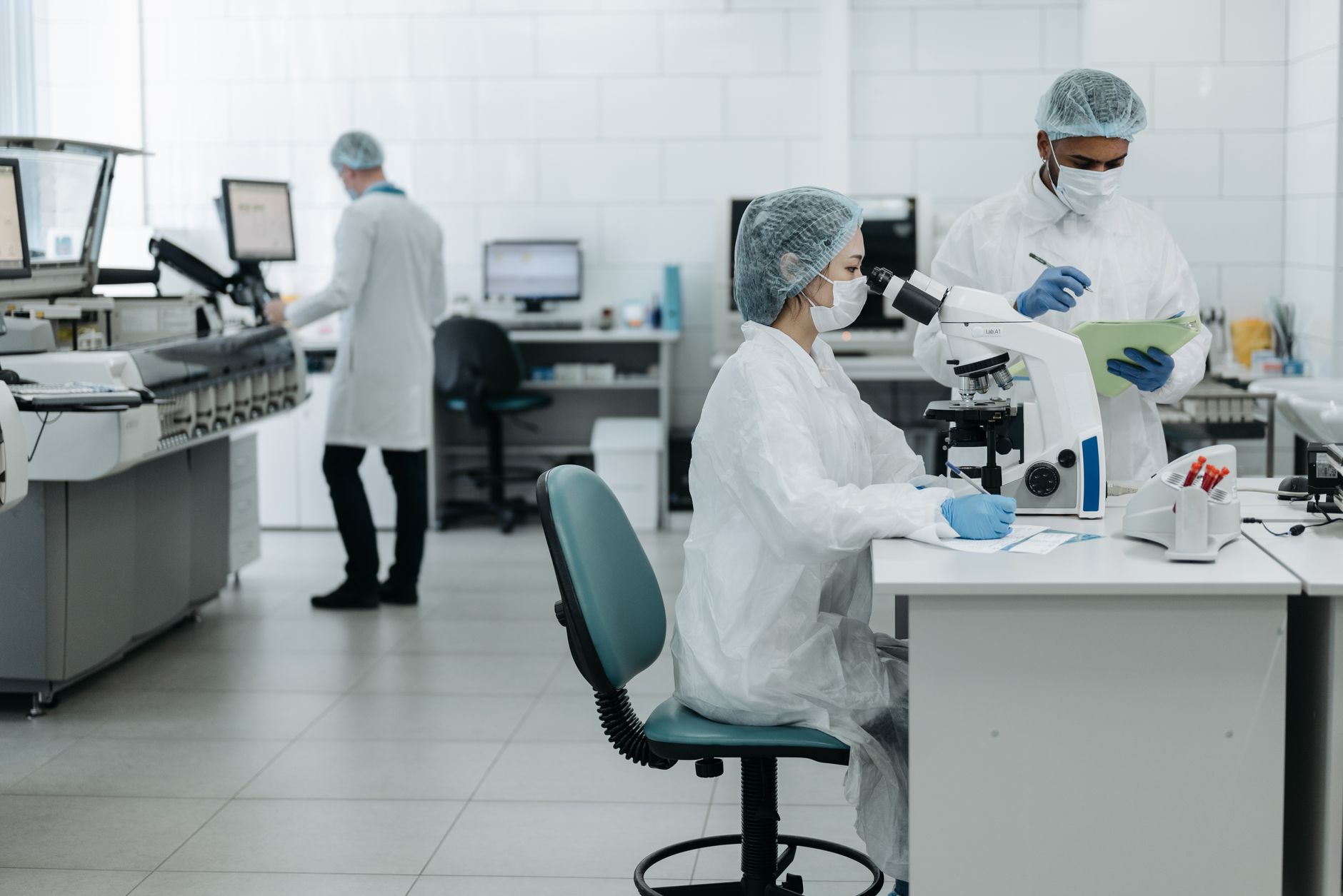 Life Science Research Jobs: Are They Worth It?